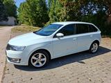 Skoda Rapid Spaceback 1,0 TSI CLEVER ,NAVI,SHZ,PDC 