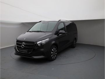 Mercedes V 220 - 2