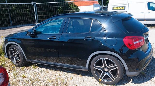 MERCEDES-BENZ GLA 180 A, erst 93500km, Bi-Xenon, AMG, el.GSD