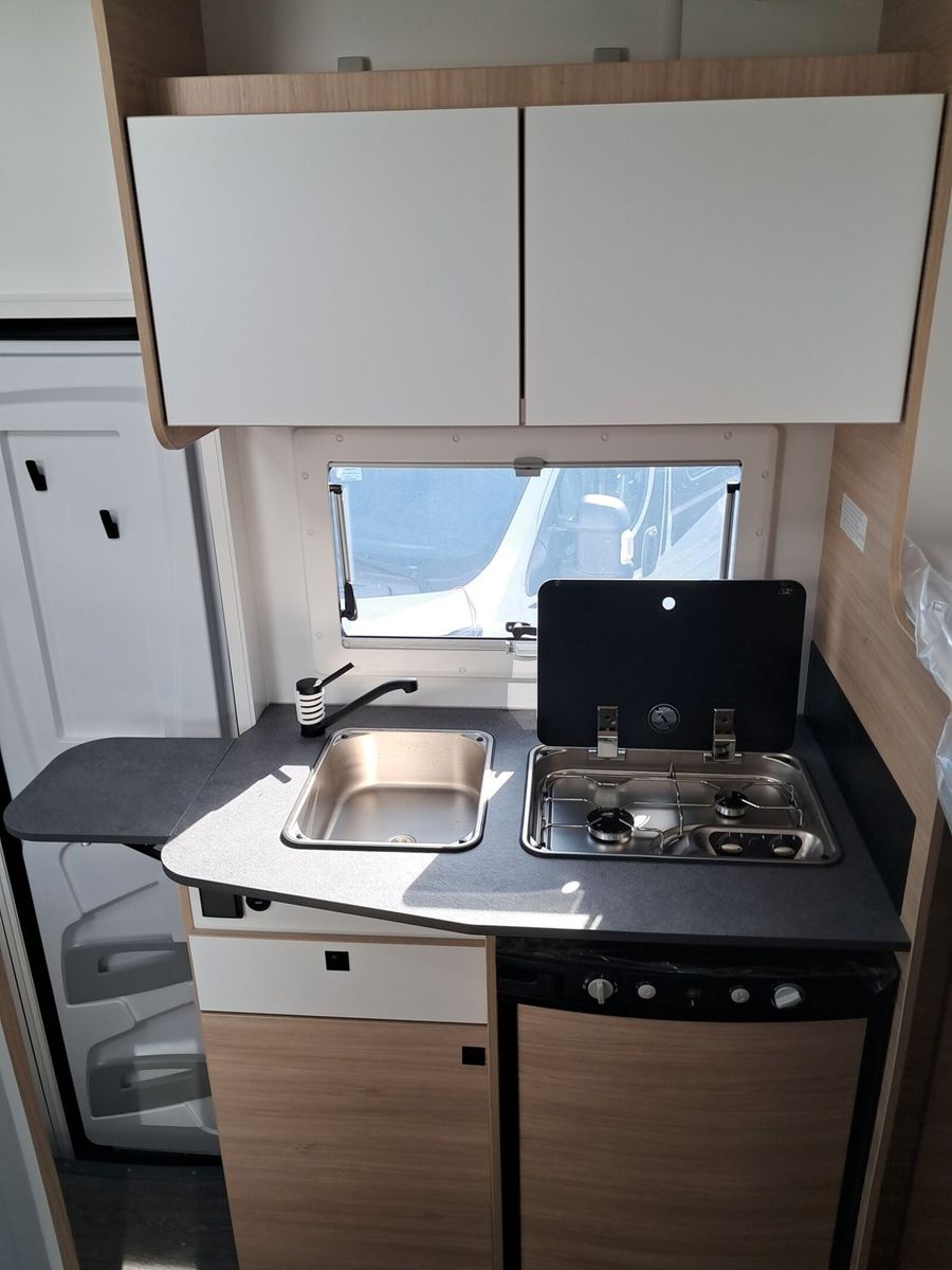 Fahrzeugabbildung Chausson Alkoven First Line C514 Solar, Markise, RFK