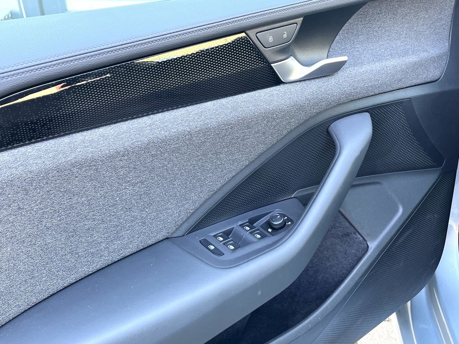 Volkswagen Passat Variant - Bild 18