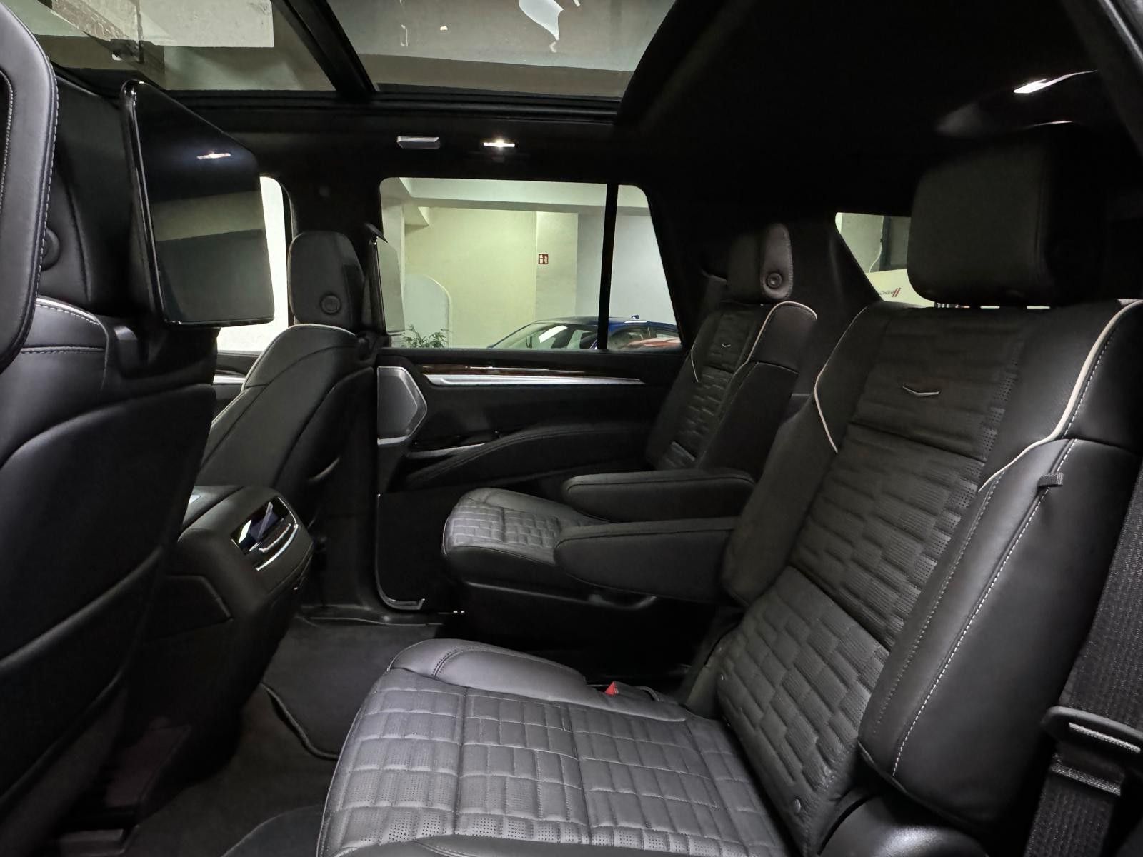 Fahrzeugabbildung Cadillac 2026 ESCALADE SPORT PLATINUM 6.2 V8-HUD-NIGHT V