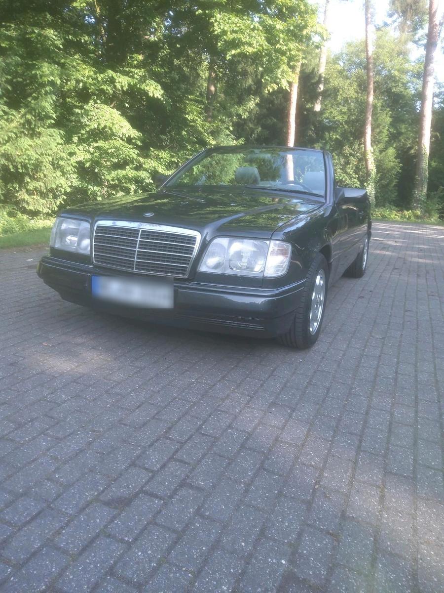 Mercedes-Benz E 320