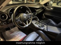 ALFA ROMEO Giulia 2.0 Turbo 16V Veloce Q4/ACC/CAM/NAVISHZ!