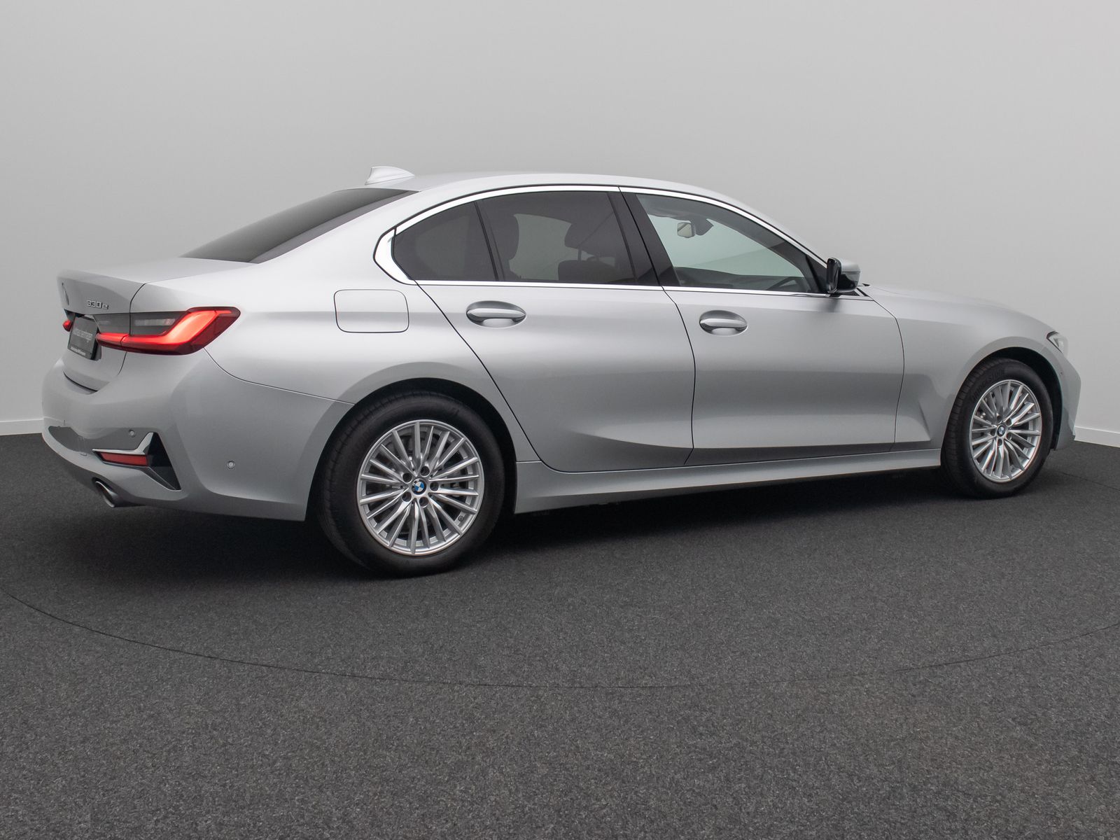 Fahrzeugabbildung BMW 330e Luxury Line 360°Laser HUD DAB H/K Komfort