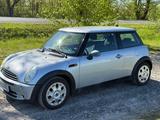MINI ONE - angemeldet und fahrbereit