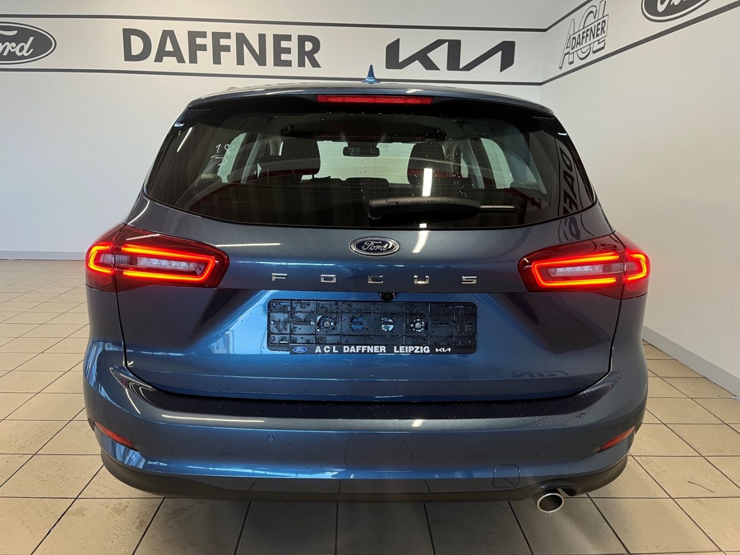 Fahrzeugabbildung Ford Focus Turnier Titanium Fahrerassistenzpaket, B&O