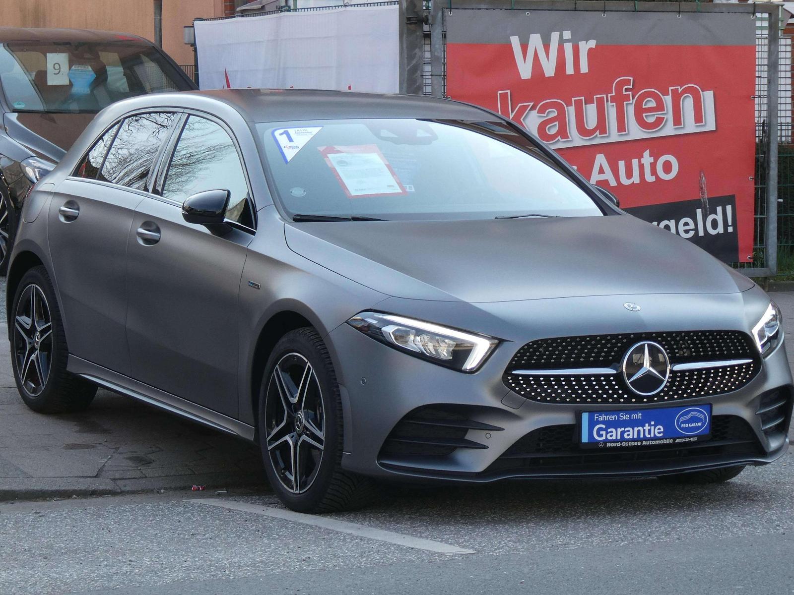 Mercedes-Benz A 250 A-Klasse Plugin Hybrid e 8G-DCT AMG LINE