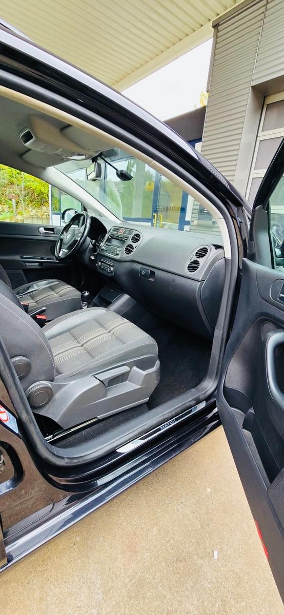 Volkswagen Golf Plus 2013 — interior