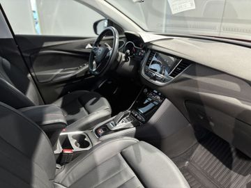 Fotografie 5 des Opel Grandland (X) Grandland X Plug-in-Hybrid 1.6 DI AT Ultimate