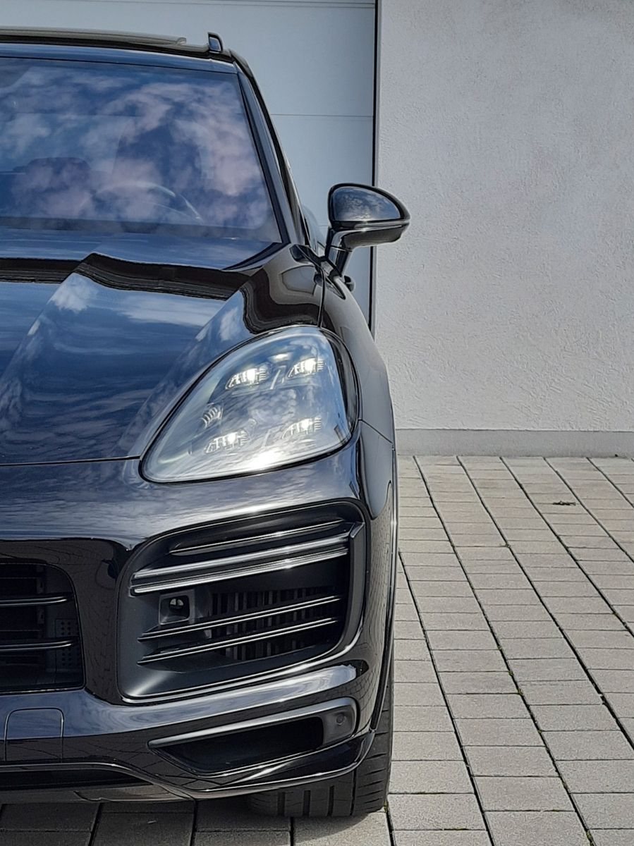 PORSCHE Cayenne Turbo/Approved/Keramik/Pano/StandH./Luft