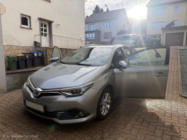 TOYOTA Auris Touring Sports