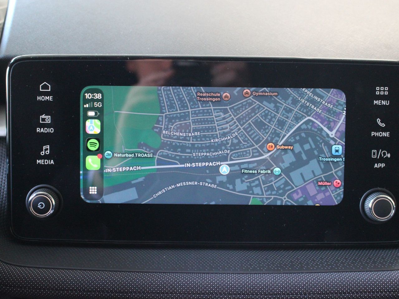 Fahrzeugabbildung SKODA Fabia 1.0 TSI Selection RFK/PDC/APP/beheizbare