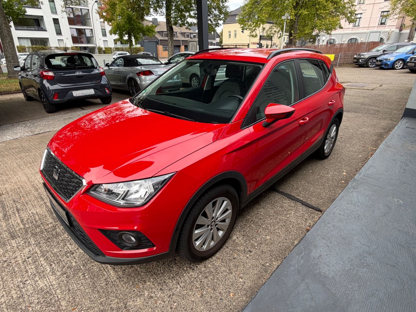 Fahrzeugabbildung SEAT Arona Style Automatik+NaviZB+1.Hand+Klima+Allw.