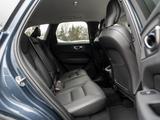 Volvo XC60 B4 Momentum Pro - Volvo XC60 mit Diesel-Antrieb: mit Klimaanlage