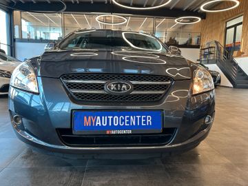 MYAUTOCENTER – Gebraucht- und Jahreswagen mit Werkstattservice in Pfaffenhofen Kia cee´d Sportswagon Vision*2. Hand*Klima*AHK*SHZ*