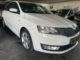 Skoda Rapid Spaceback Drive Klimaaut.Shz.Pdc. Garantie - Skoda Rapid: Spaceback