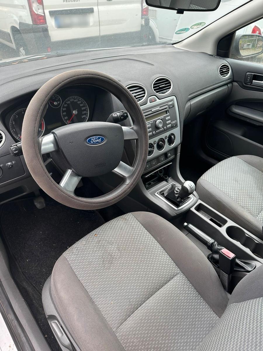 Ford Focus 2007 — photo 6