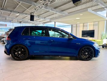 Volkswagen Golf - 7