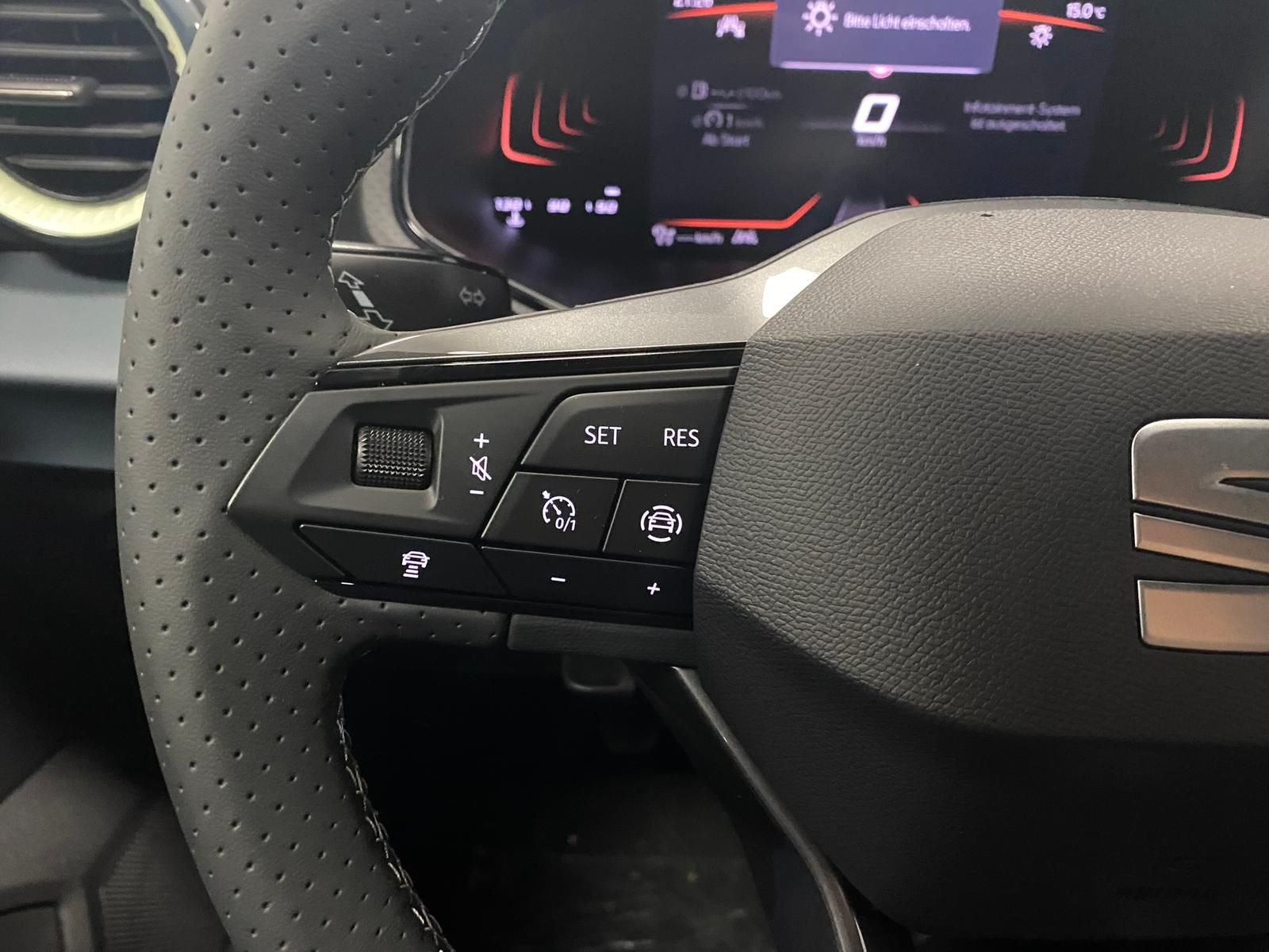 Fahrzeugabbildung SEAT Ibiza 1.0 TSI 1.0 TSI 70 kW Style APP+KLIMA+ACC+