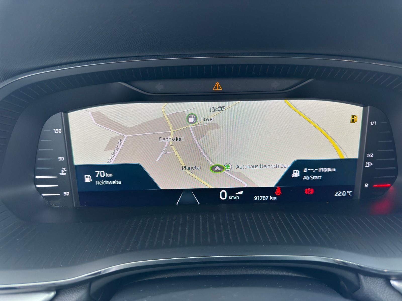 Fahrzeugabbildung SKODA Octavia Combi 1.5 TSI 6-Gang*NAVI*AHK*Head-Up*Si