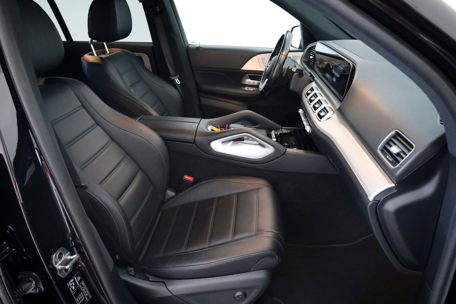 Fahrzeugabbildung Mercedes-Benz GLE 350 de 4M Navi,LED,SH,360°Kamera,Panoram,AHK