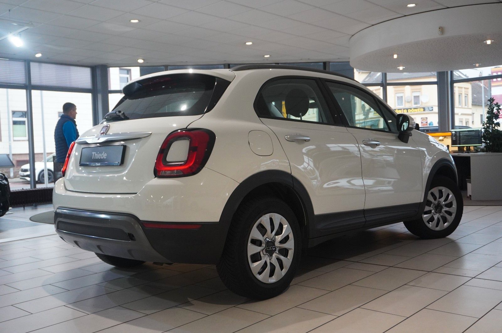 Fahrzeugabbildung Fiat 500X 1.3T CROSS DCT NAVI/LED/PDC/SPORT/TEMP/DAB+