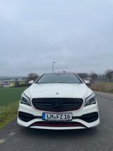 Mercedes-Benz CLA 250 Sport 4MATIC DCT Sport - Mercedes-Benz CLA 250: Coupe