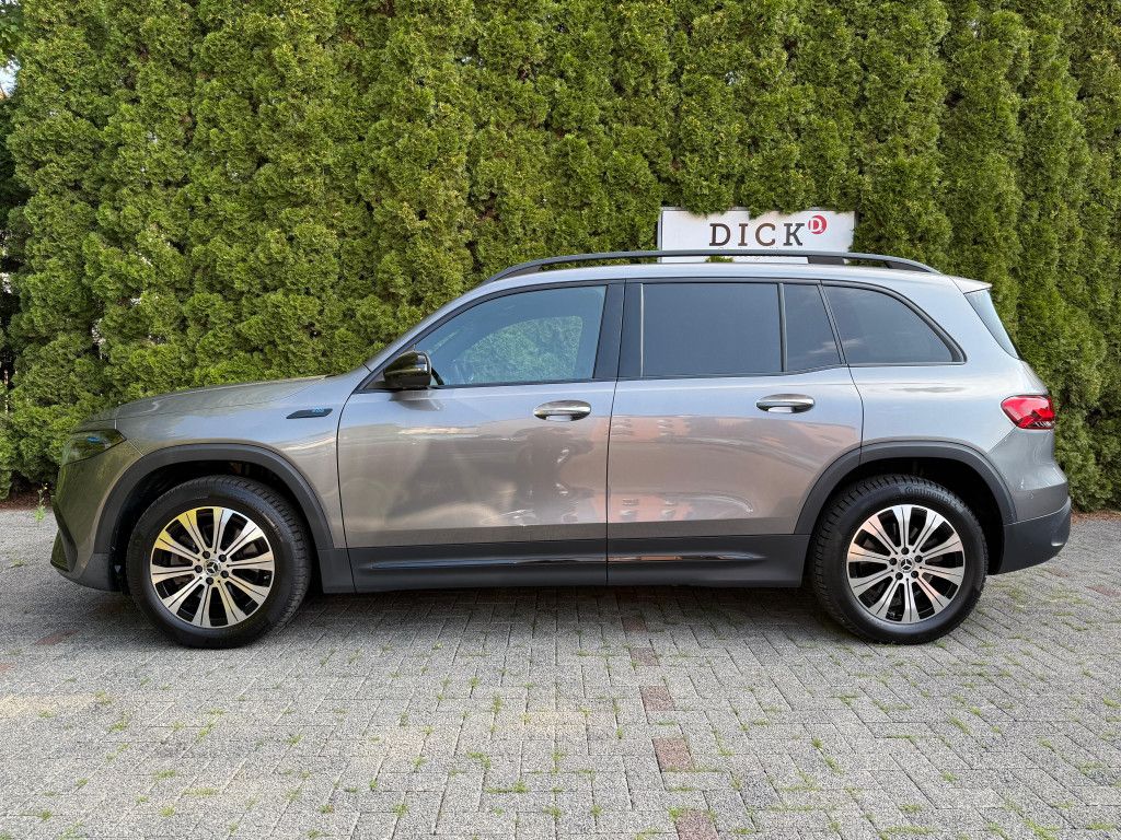 Fahrzeugabbildung Mercedes-Benz EQB 350 4M AMG Line NIGHT+PANO+MBUX+KAM+DIST+HuD