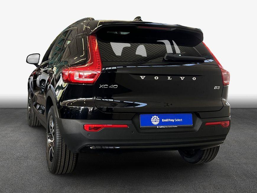 Volvo XC40 B3 Plus-Dark DKG Pano Pixel-LED AHK Pilot B