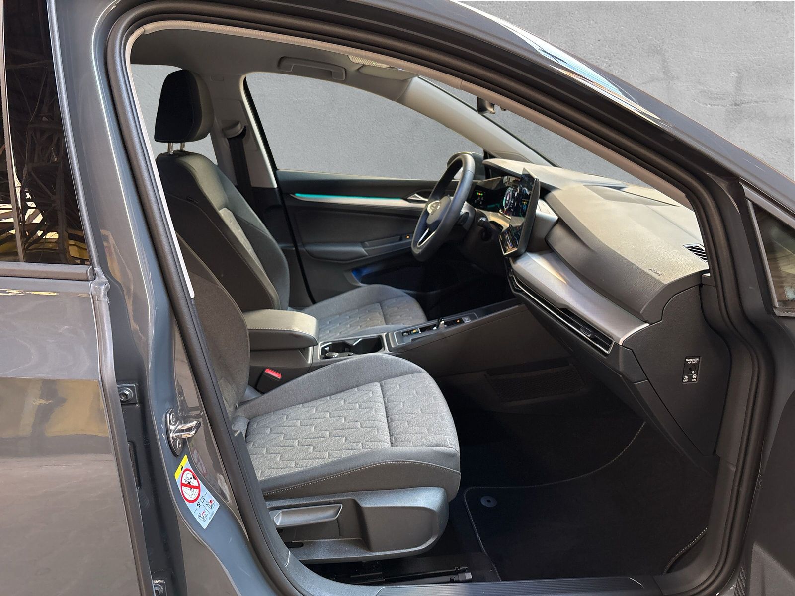 Fahrzeugabbildung Volkswagen Golf Variant 2.0 TDI Life Kamera HuD SHZ