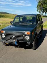 Lada Niva 4x4 Seilwinde, Klima, AHK, Standheizung - gebrauchte Lada Niva aus dem Jahr 2020