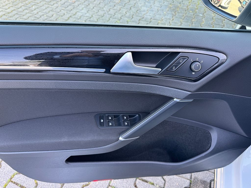 Golf VII 1.5 TSI R-LINE  *LED*NAVI*ACC*