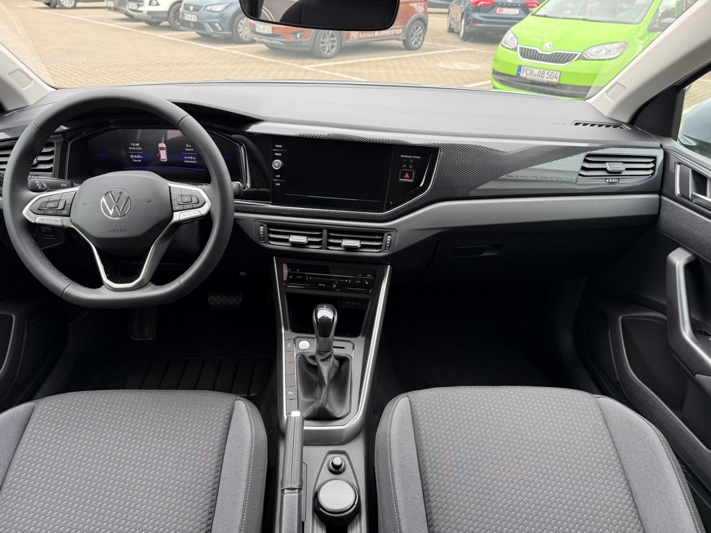 Fahrzeugabbildung Volkswagen Taigo Life Spring 1.0 TSI DSG Digitales Cockpit