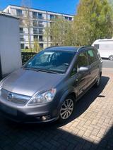 Opel Zafira B - Opel Zafira Gebrauchtwagen in Oldenburg