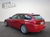 BMW 330 Baureihe 3 Touring 330 i Advantage - rote BMW 330