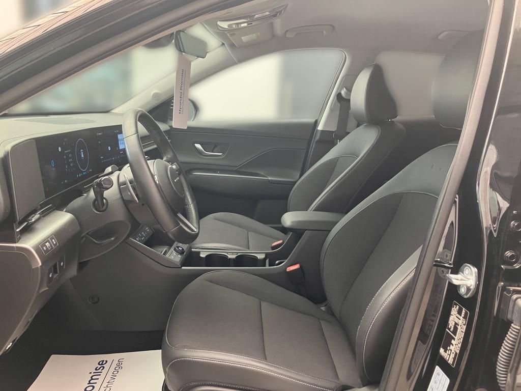 Fahrzeugabbildung Hyundai Kona Trend Elektro 2WD LM KlimaA Virtual WPumpe