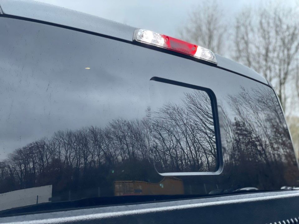 Fahrzeugabbildung Ford F 150 Supercrew V8 5.0 Leder 4x4