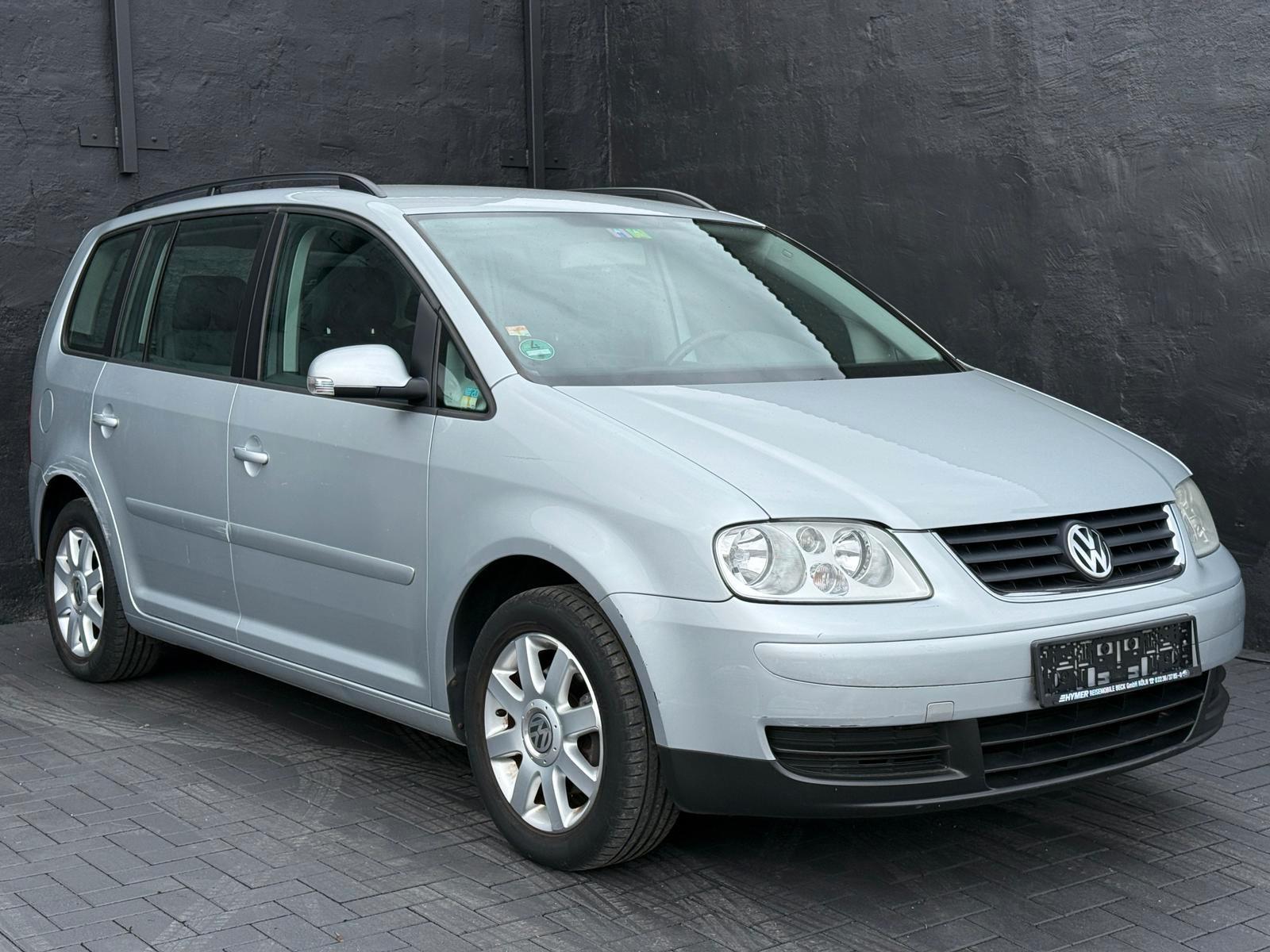 Volkswagen Touran*TÜV NEU*KLIMAAUTOMATIK*WENIG KM*