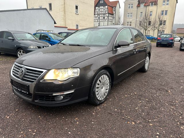 Volkswagen Passat 2.0 TDI 125kW Highline Xenon Navi Leder