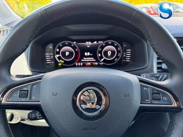 Skoda Karoq 1.5 TSI DSG STYLE AHK ACC EL. KLAPPE ME...