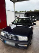 Volkswagen VW Vento 1.8 GL - Volkswagen Vento: Gl