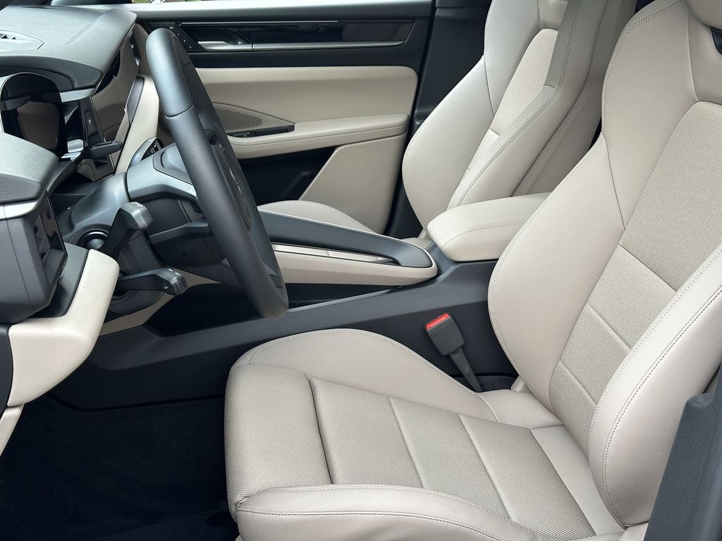 Image of Porsche Macan