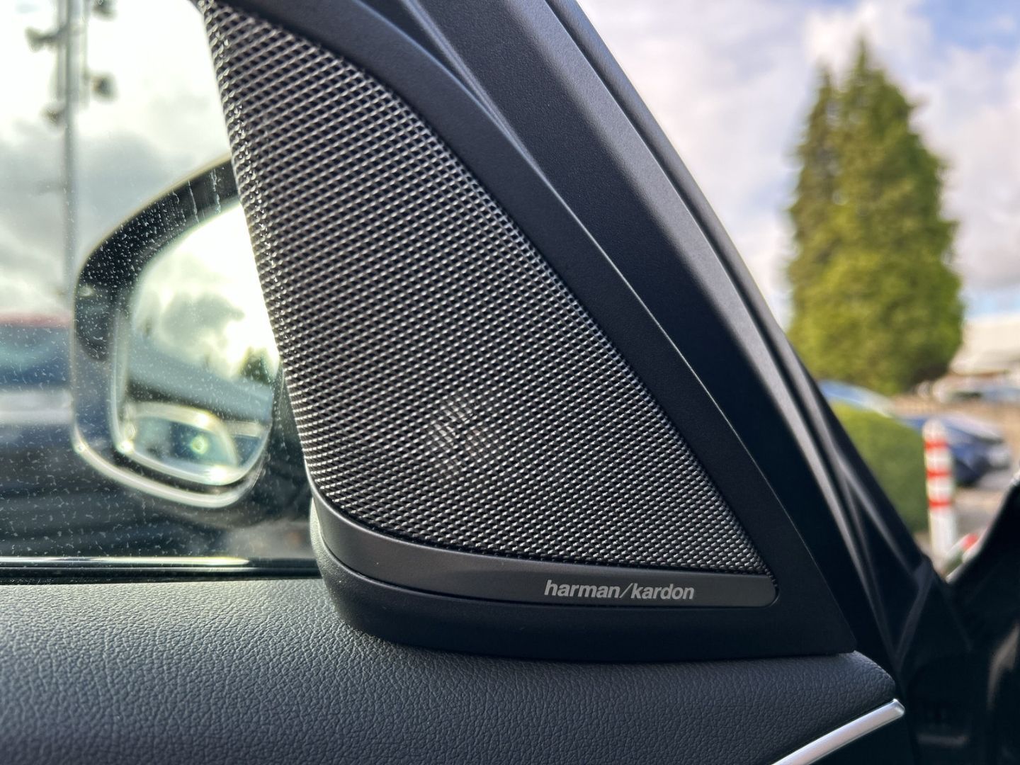 Fahrzeugabbildung BMW 530 e xDrive,Laserlicht,M Sport,AHK,HUD,RFK,ACC,