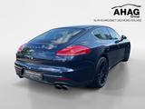 Porsche Panamera 4S - Porsche Panamera mit Benzin-Antrieb: Blau