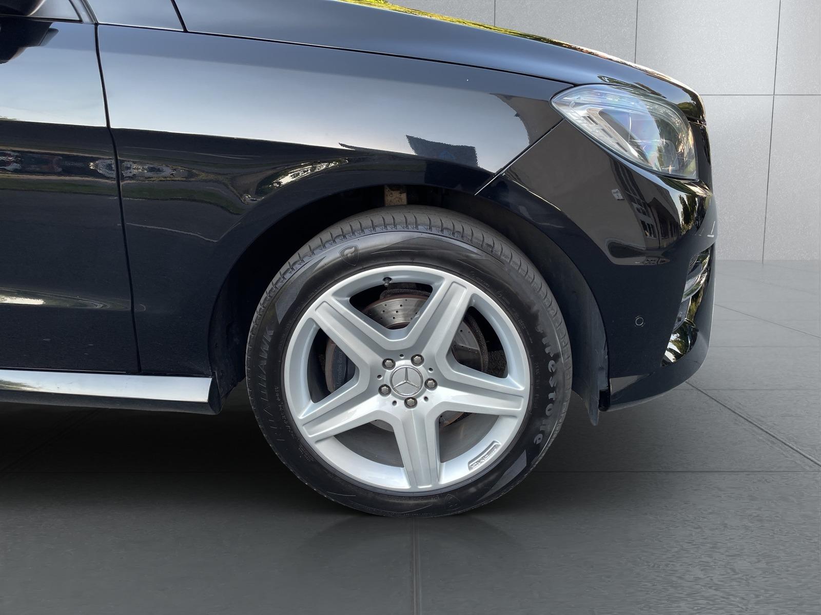 Mercedes-Benz ML 350 D 4Matic AMG 20 Zoll AHK SD Harman Kardon