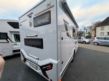 Bild 3 Benimar TESSORO 425 2026 Northautokapp Markise Heckstütz