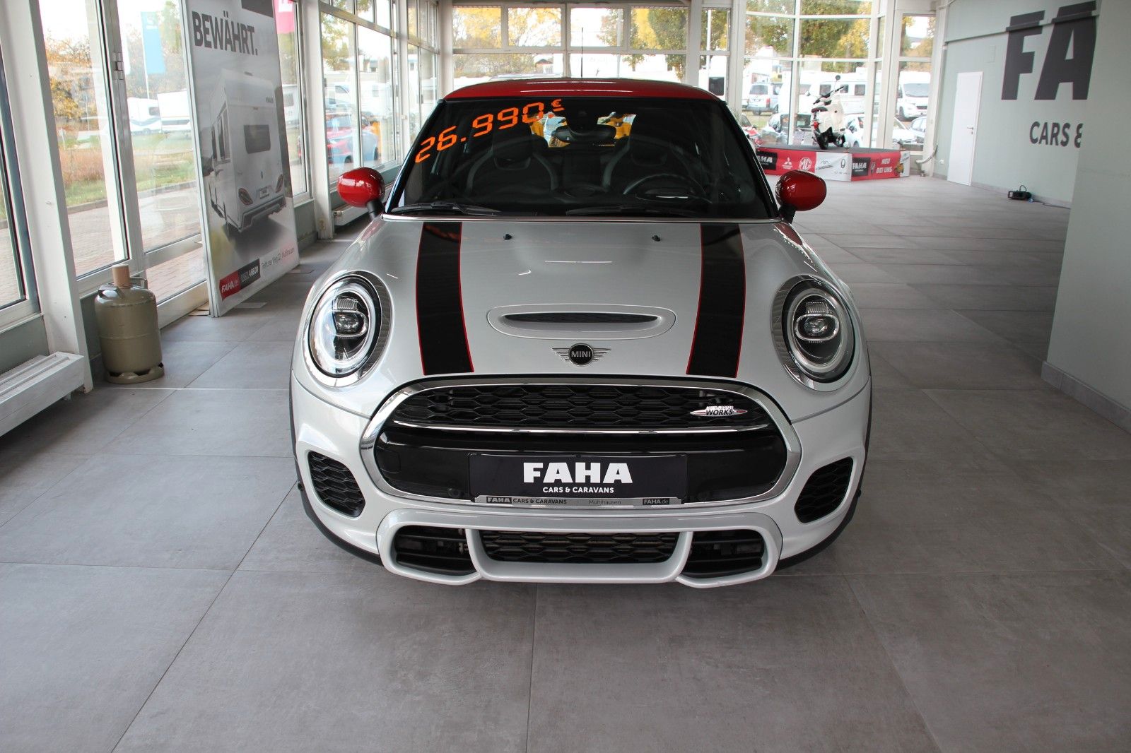 Fahrzeugabbildung MINI John Cooper Works