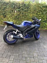 Yamaha YZF- R125