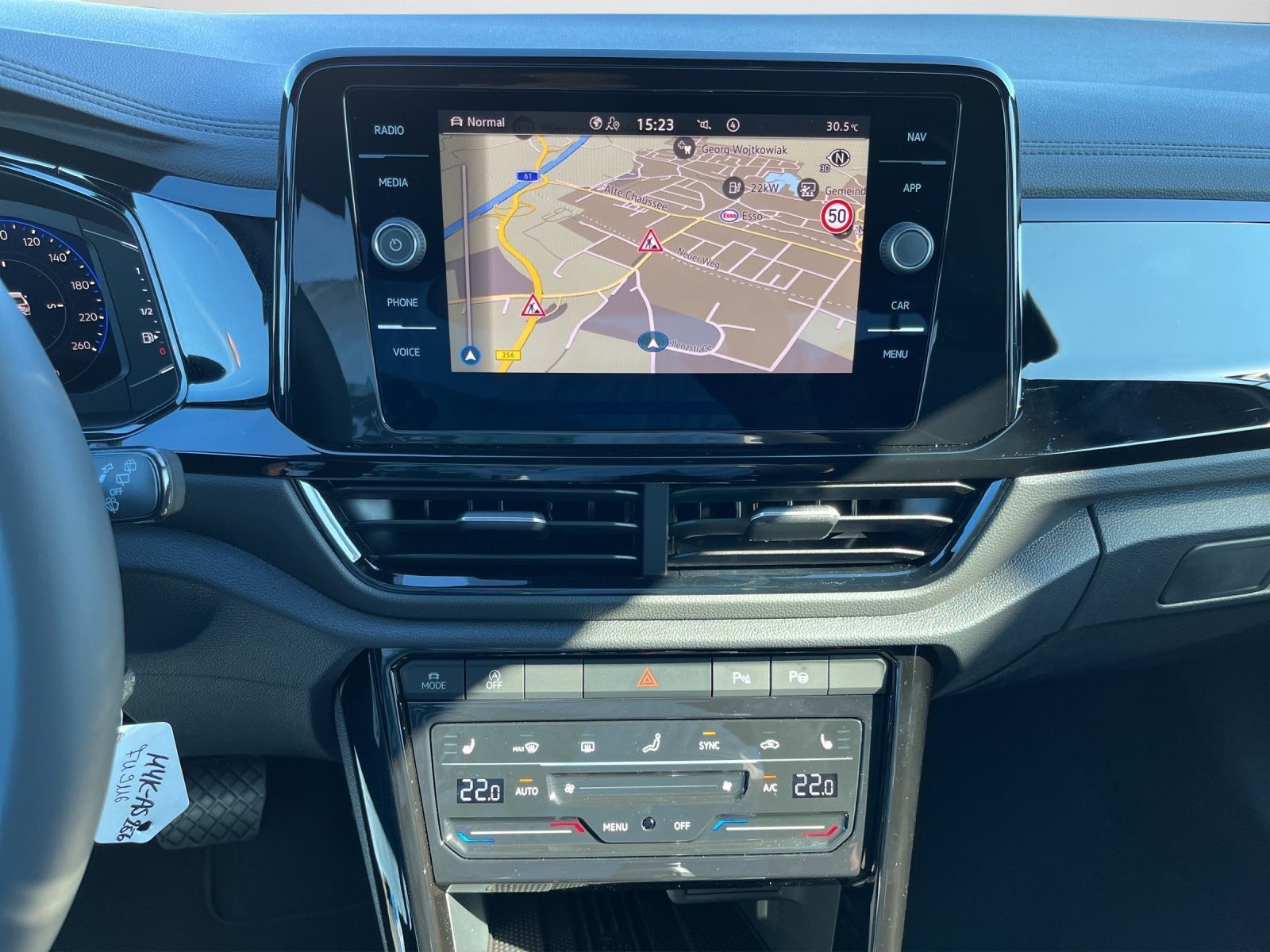Volkswagen T-Roc - Bild 12
